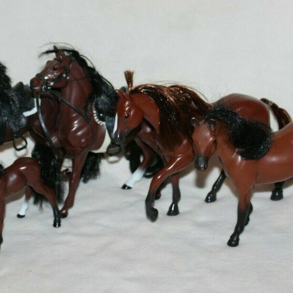 Vintage Grand Champion Lot of 5 Plastic Horses Bro - Picture 1 of 6